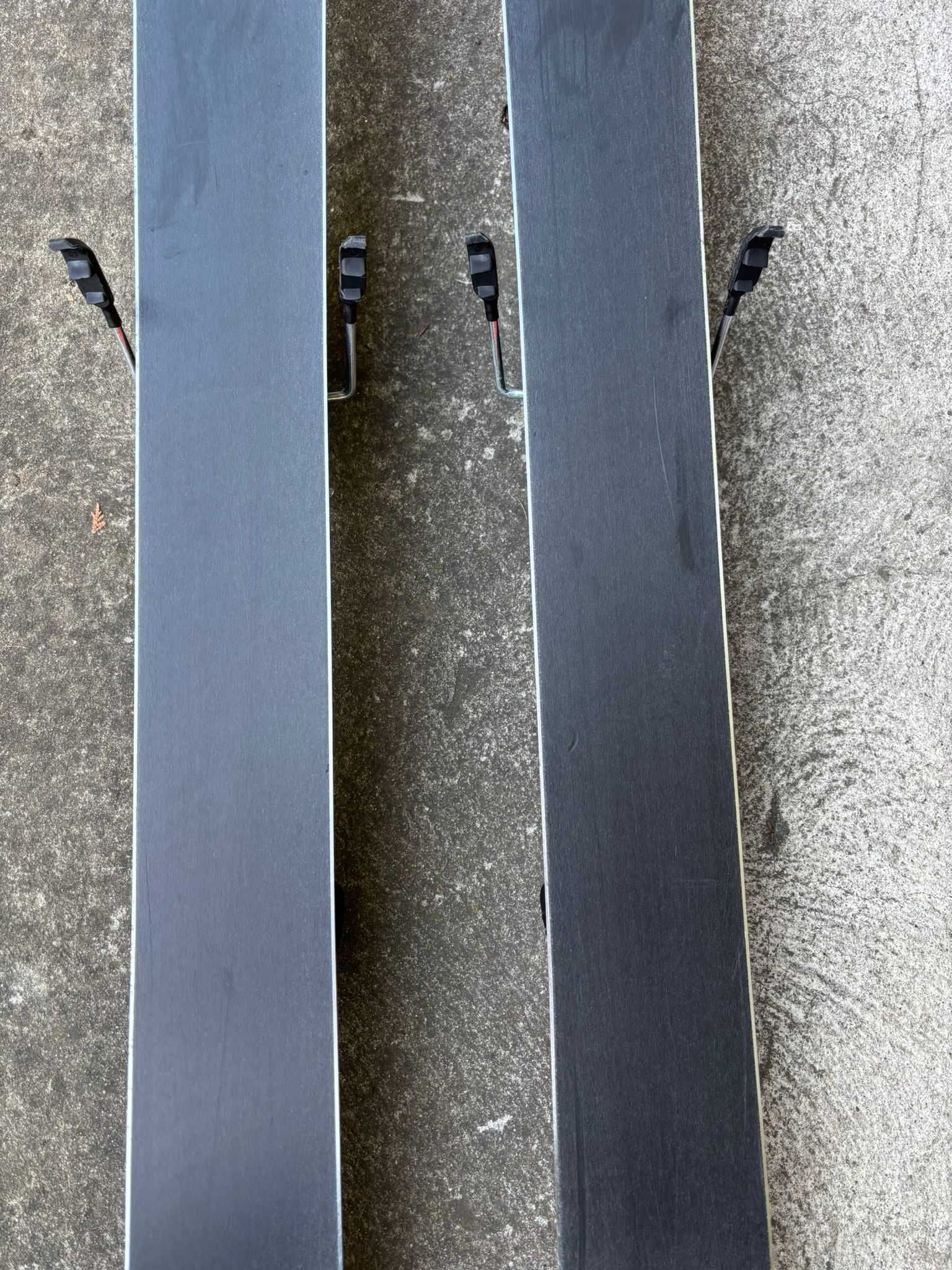 Volkl Mantra M5 177 + marker baron