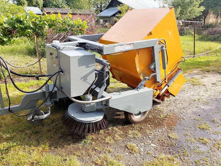 zamiatarka szczotka zamiatanie dróg placów jezdni