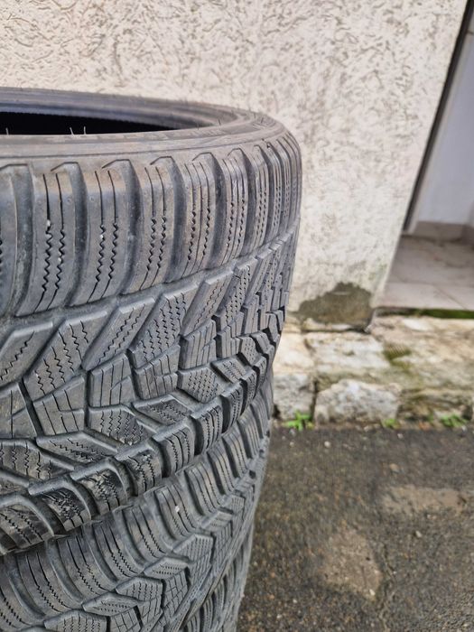 Opony Zimowe Hankook 245/40/R19