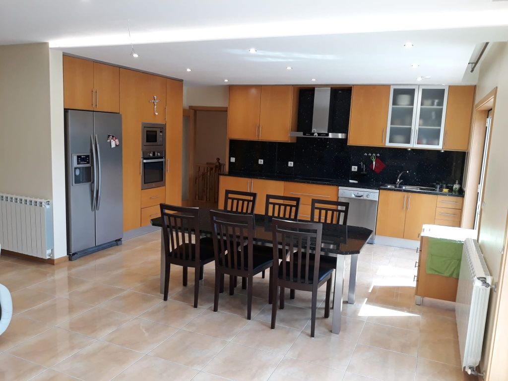 Vende se Moradia unifamiliar
