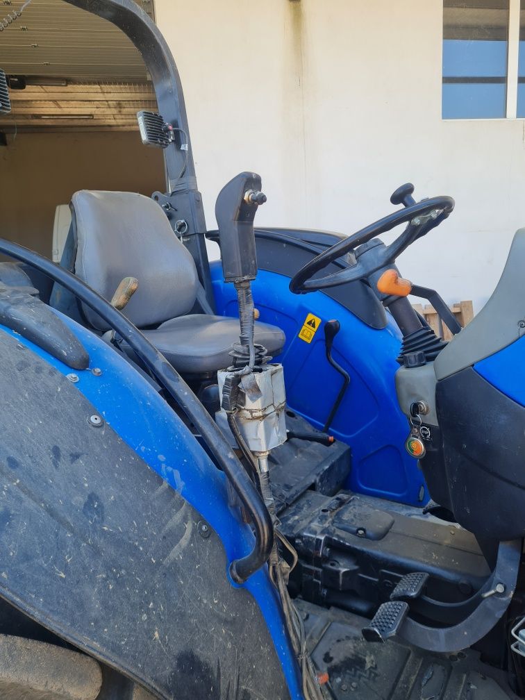 New holland tn85a