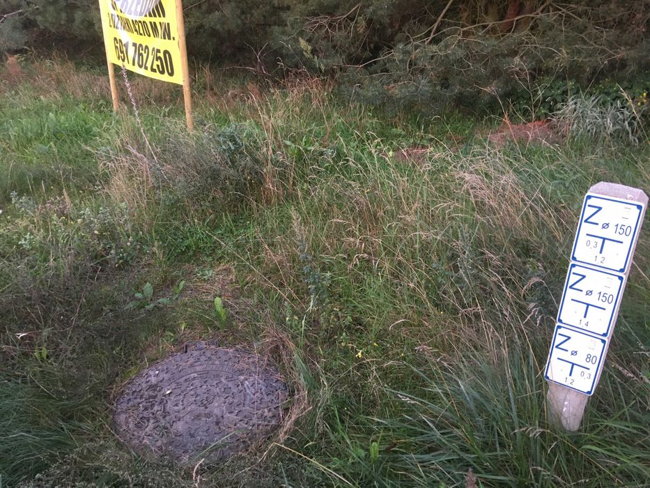 Duża,atrakcyjna działka budowlana z lasem