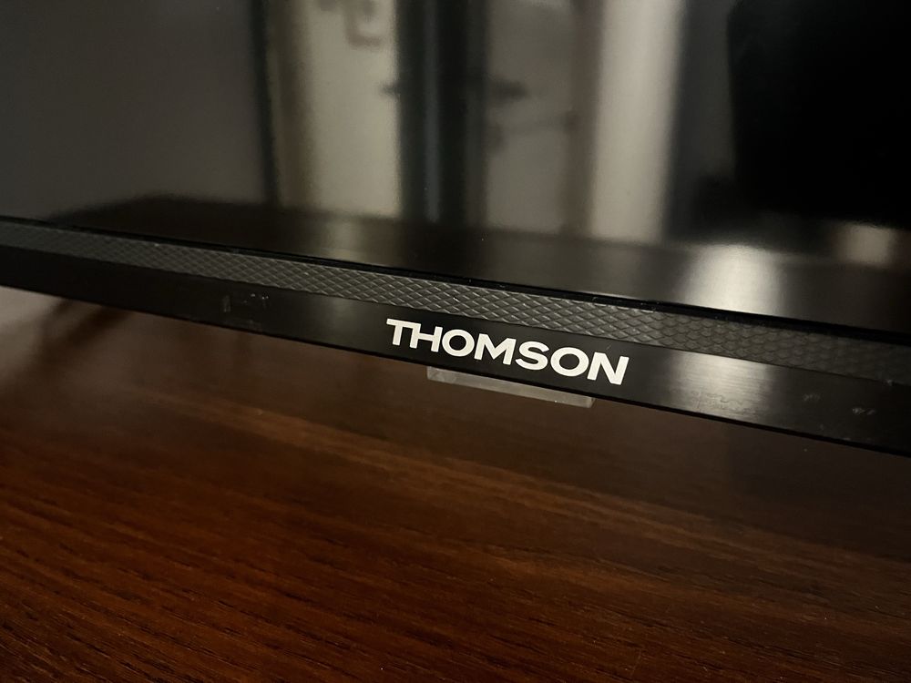 Telewizor THOMSON 32HD3301