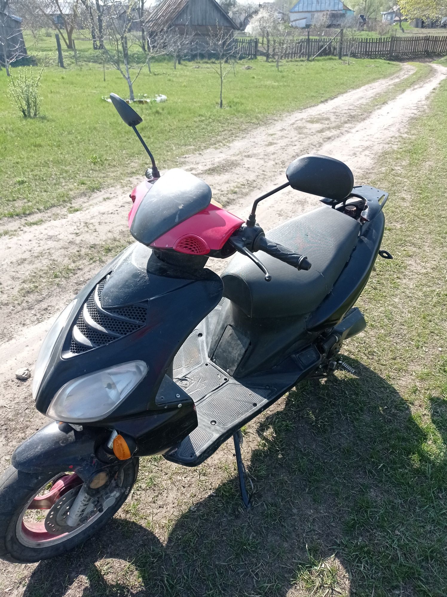 Продам скутер 80 куб