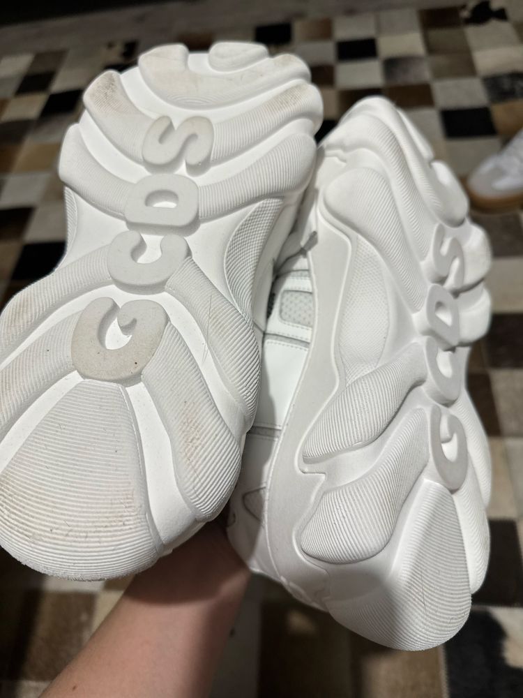GCDS sneakersy design nowe 39 okazja
