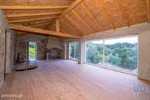 Casa / Villa T2 em Serra e Junceira de 160,00 m2