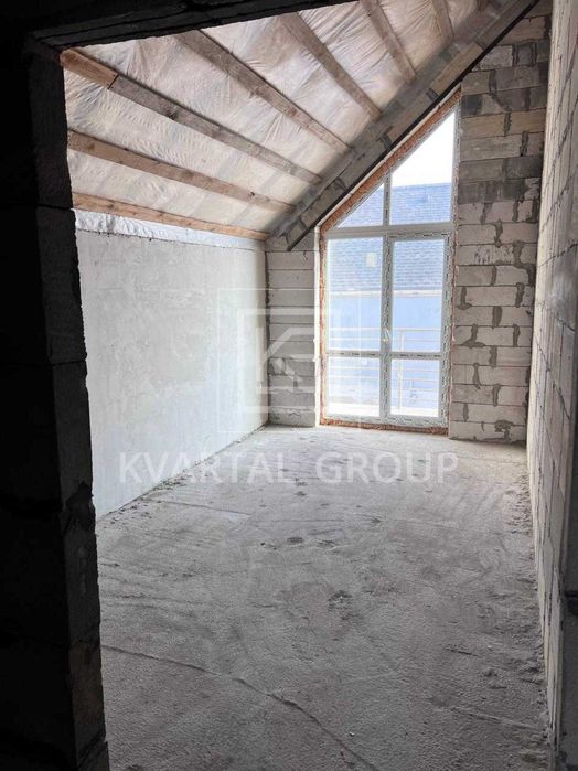 БЕЗ КОМІСІЇ! ТаунХаус 2 поверхи.3 кімнати+кухня студія.БЕЗ РЕМОНТУ.ГАЗ