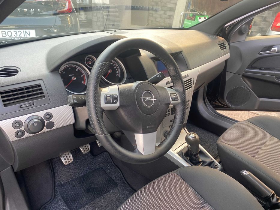 Vendo Opel Astra GTC Sport Van 1.9 CDti 150CV 2 Lugares
