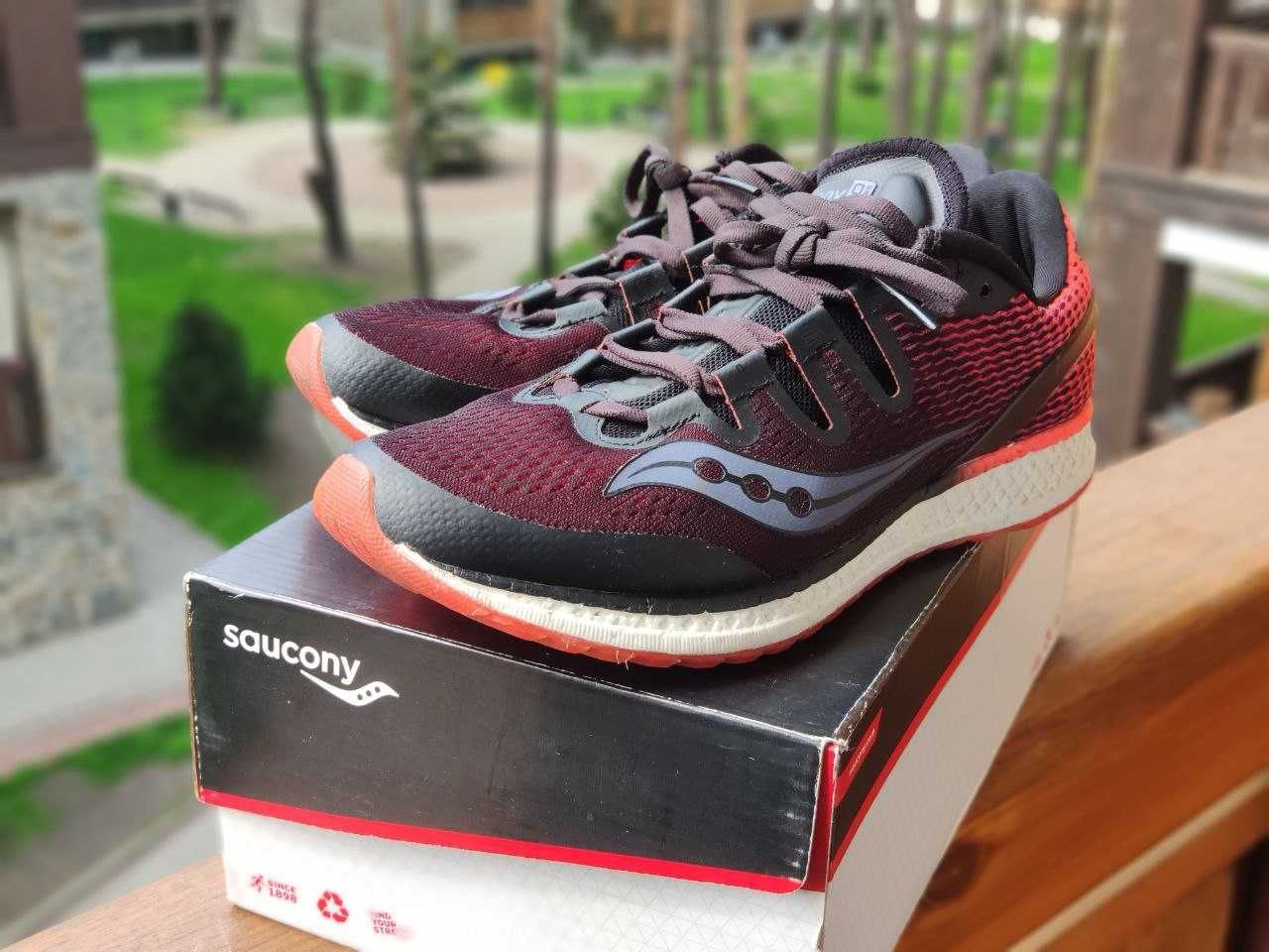 Бігові кросівки Saucony Freedom Iso