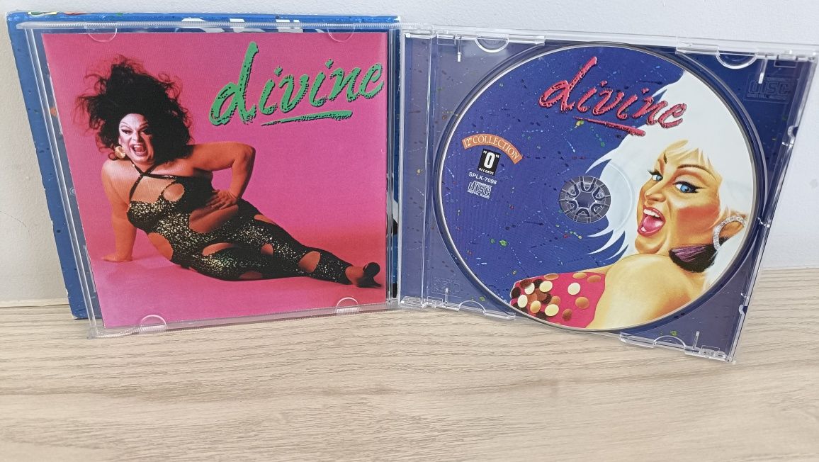 Divine 12 "collection CD