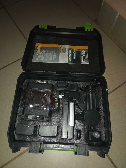 laser krzyżowy 4D 16 linii poziomica laserowa 2x bateria