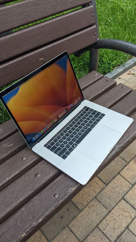 MacBook Pro 15” i7/16/1TB Radeon 4Gb