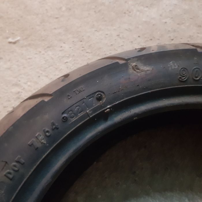 Opona nr b3 90/90-12 jak nowa do skutera