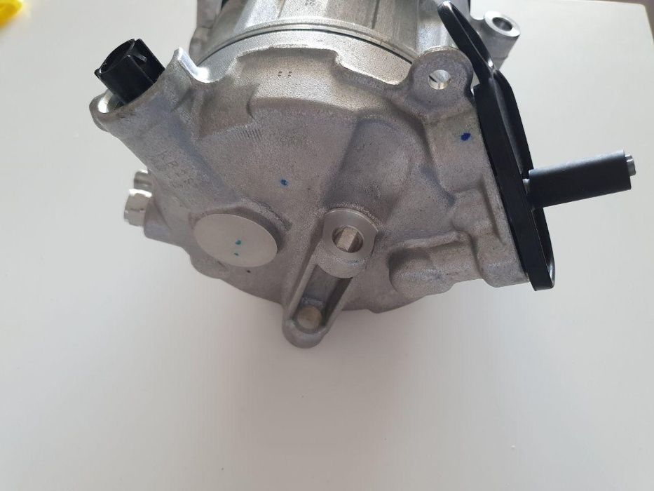 Новий Компресор кондиціонера Jeep Cherokee 2013-2017 2.4L 68103197AC