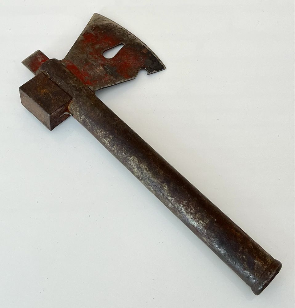 Toporek/siekierka/młotek z piłą multitool wojskowy