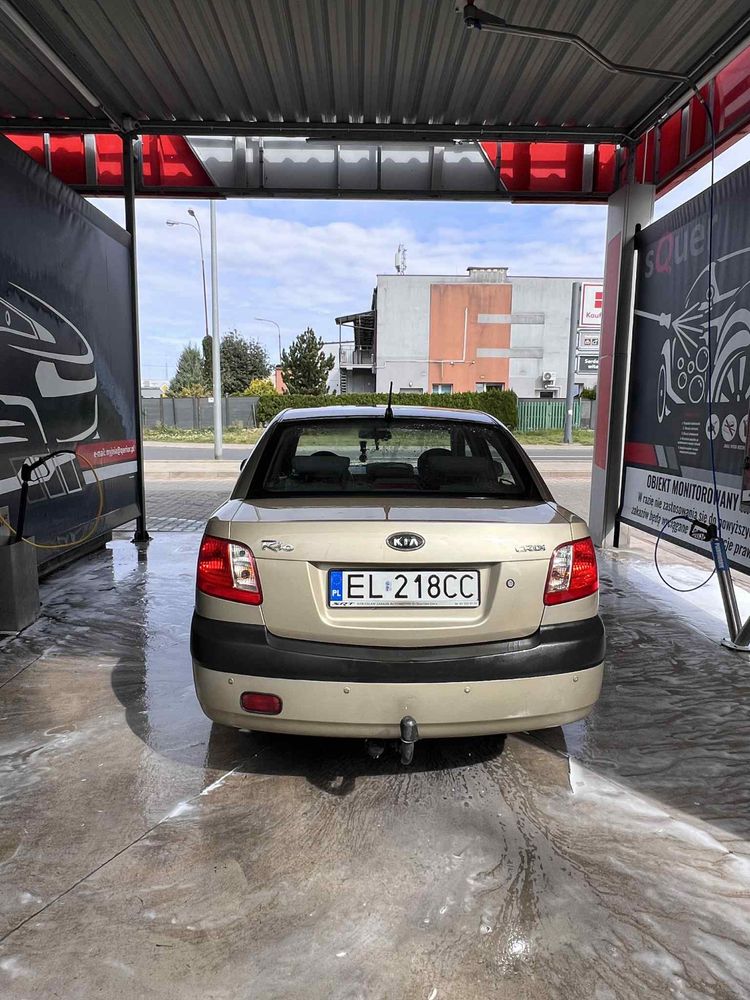 Kia Rio II 1,5 CRDi sedan bardzo dobry stan, tylko 180 tys przebiegu!
