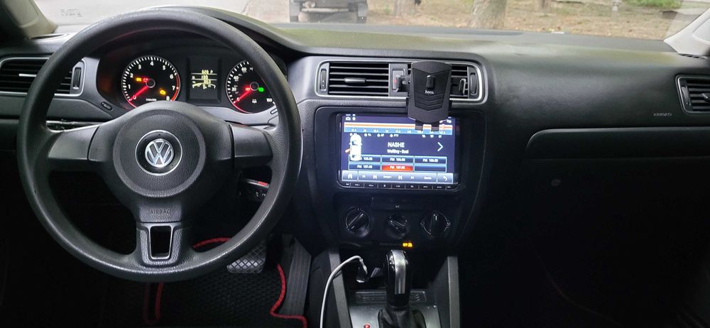 Продам Фольцваген Джетта 2013