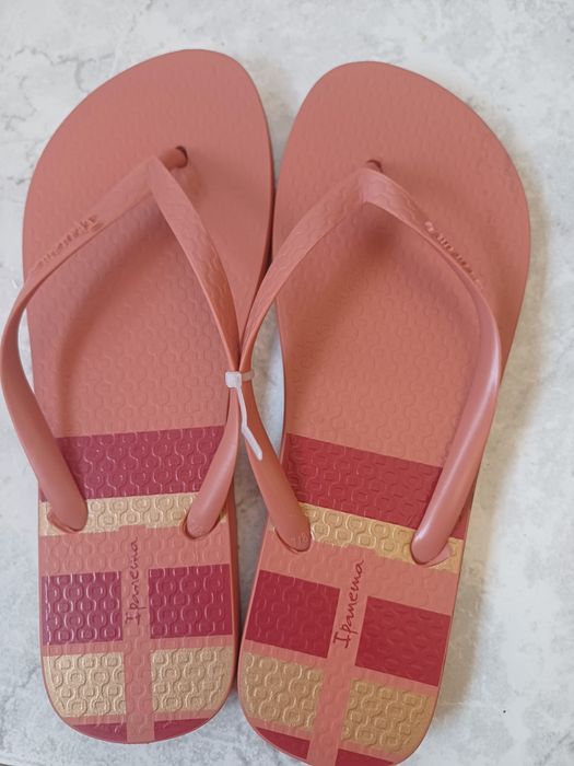 Vendo havaianas e ipanema