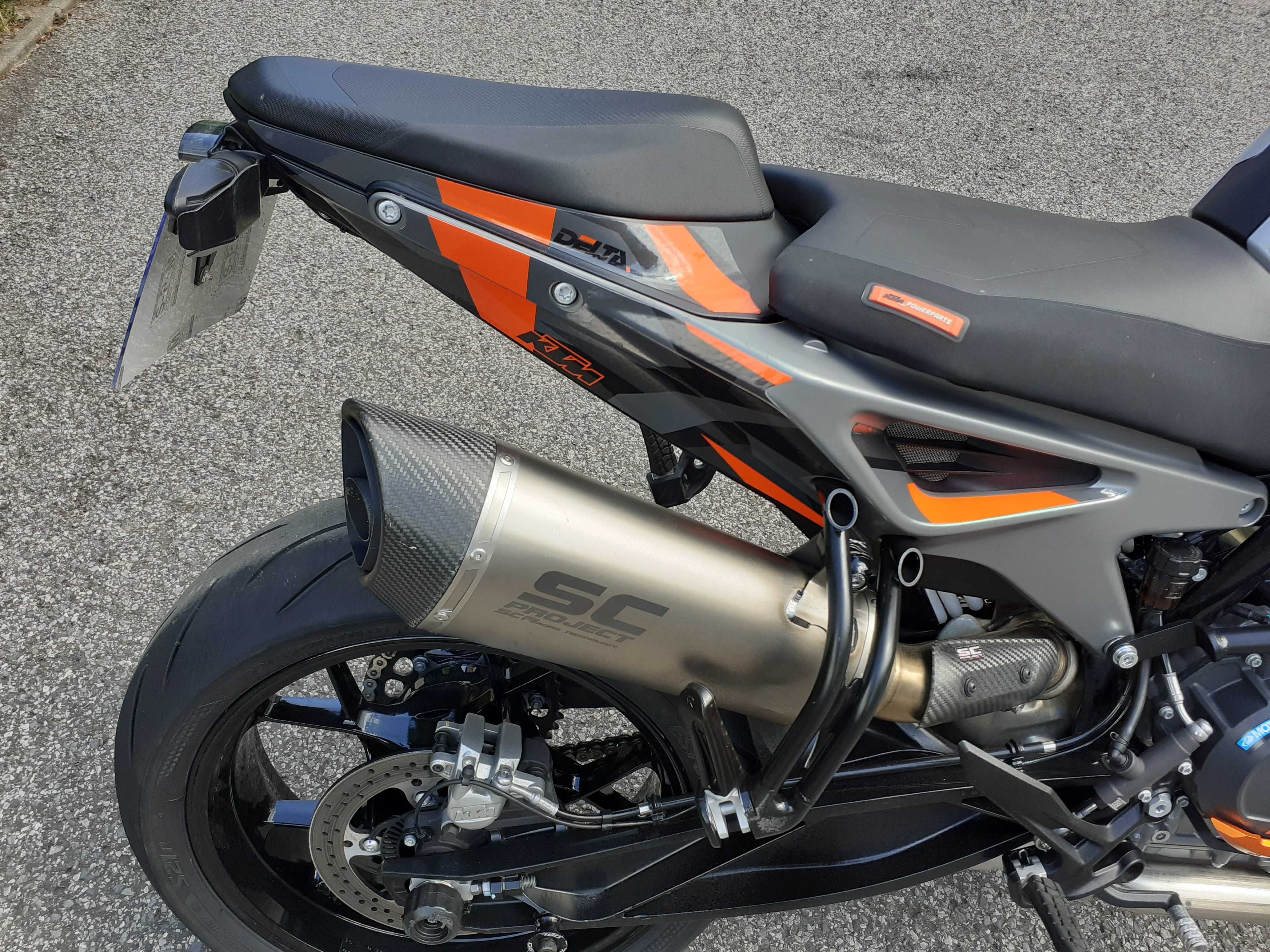 okazja KTM 790 Duke z 2024 roku na A2 przebieg 14066 km. Piękny