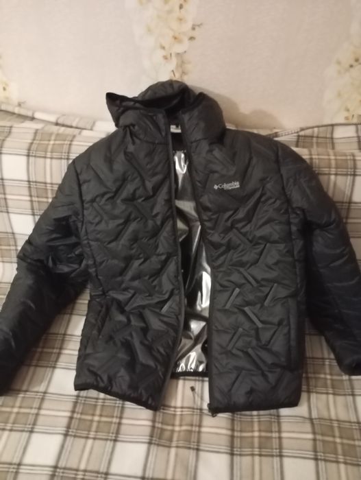 Продам куртку осень зима