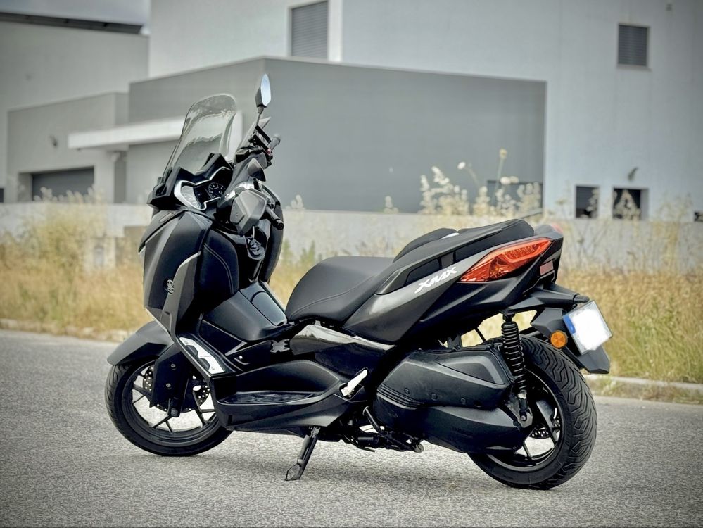 Yamanha XMax 300cc IronMax Black Mate