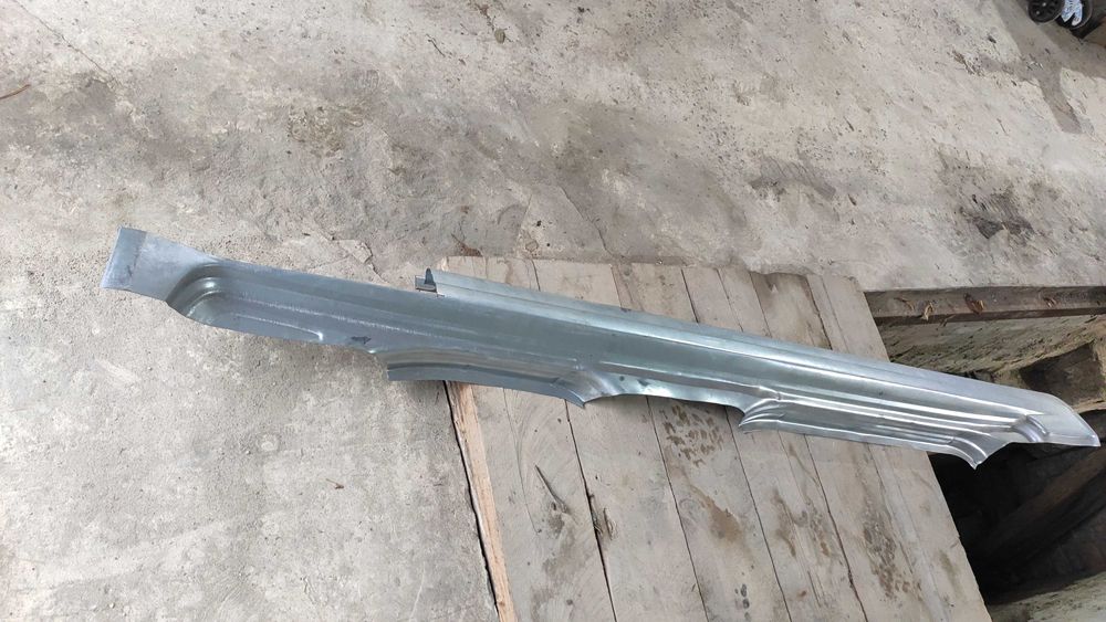 Лівий поріг Альфа Ромео 159