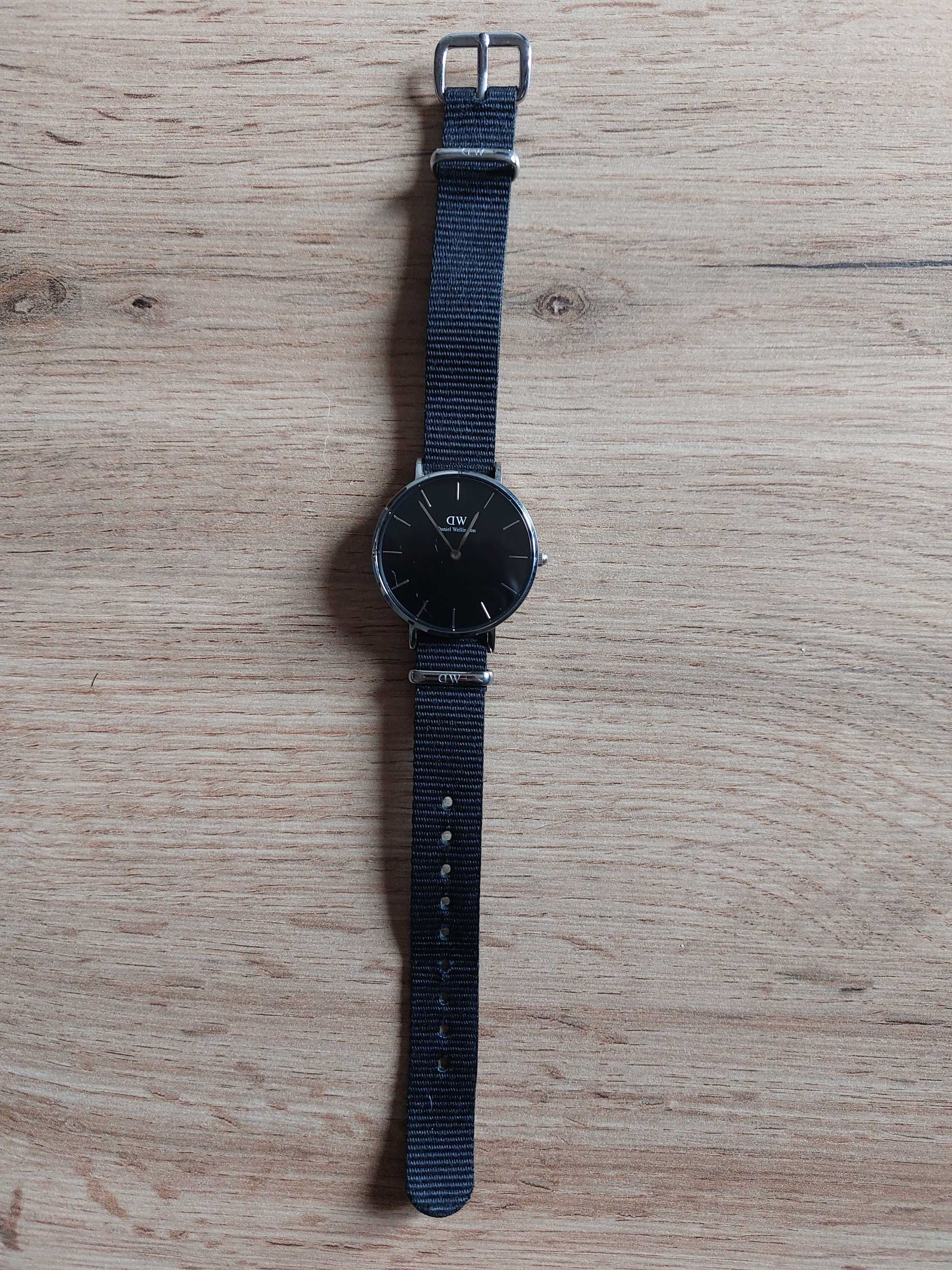 Zegarek Daniel Wellington - PETITE CORNWALL 32MM