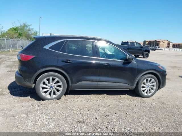 Ford Escape Titanium Hybrid 2021