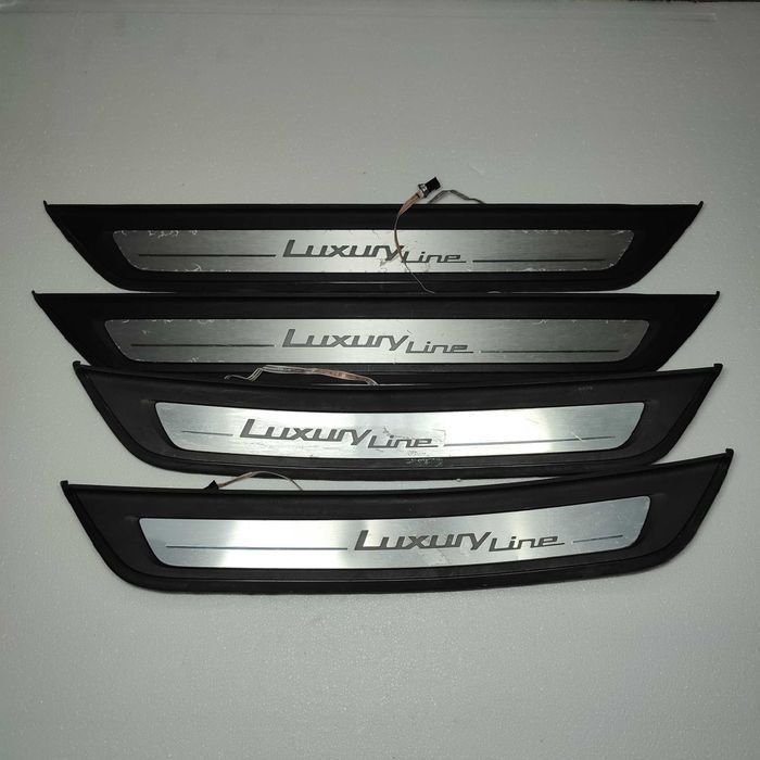 Osłony progów LUXURY LINE oryg. podświetlane BMW G30 G31 led
