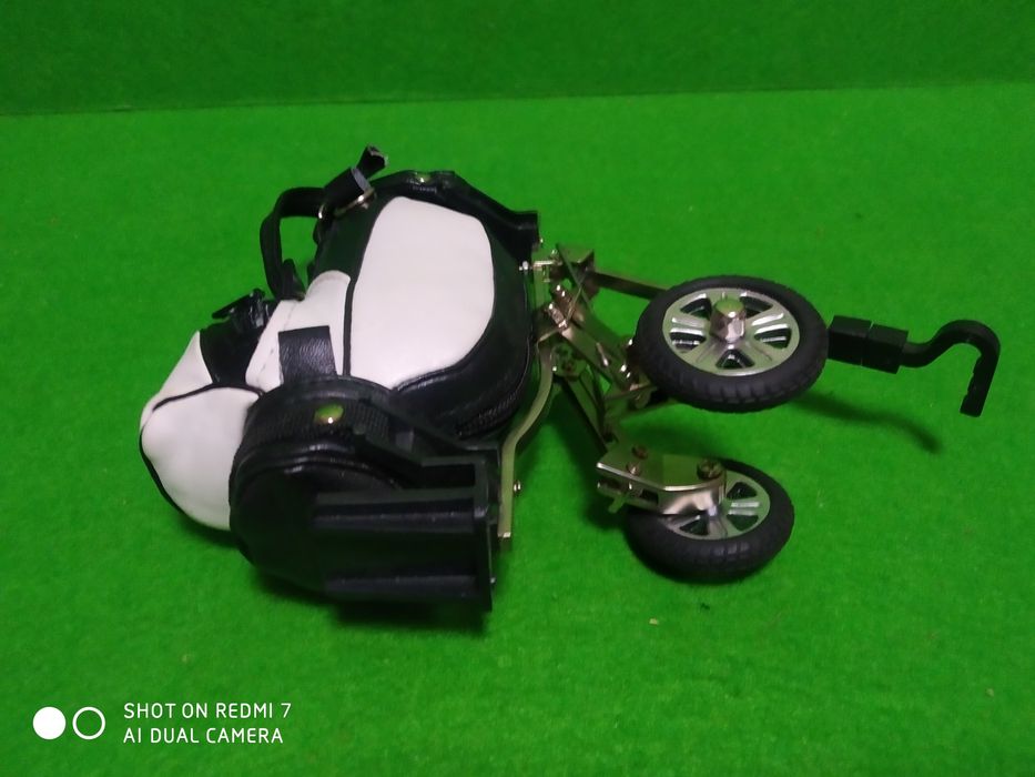 Оригинальный чехол-пенал для ручек.Европа.