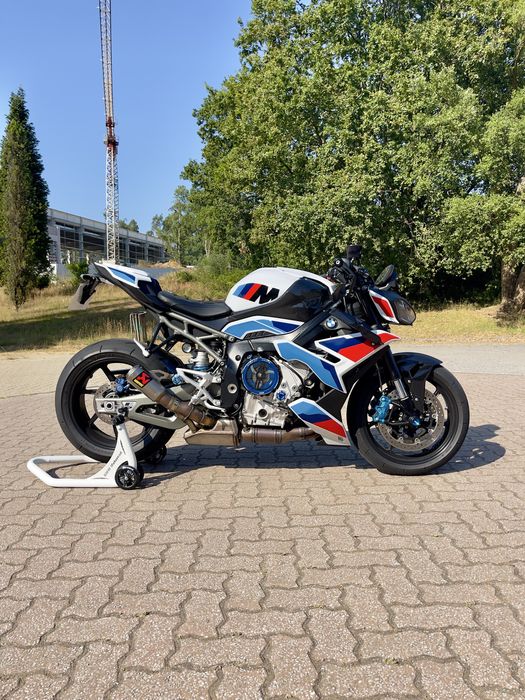 BMW M1000R 04/2025