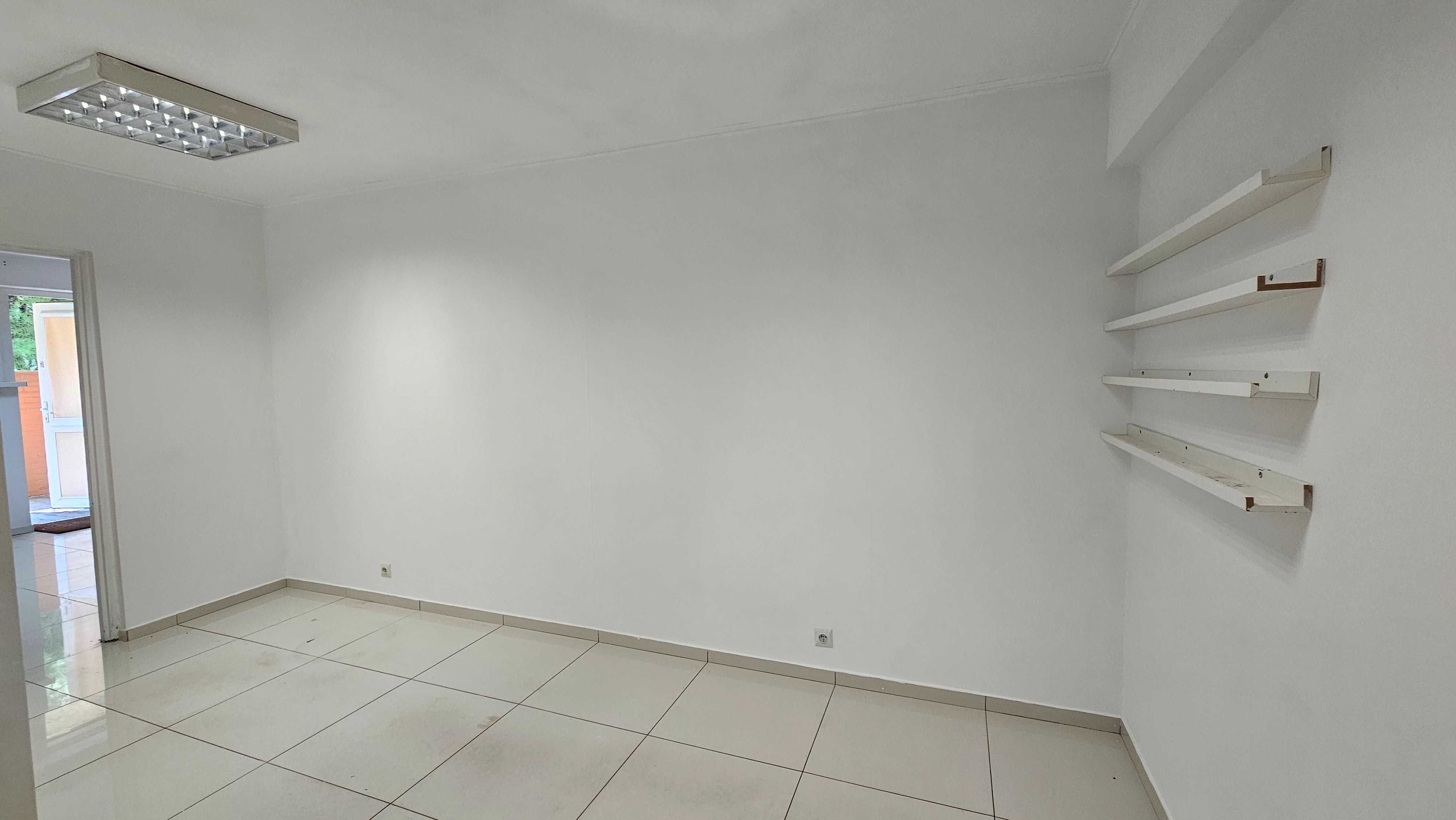 Przestronny lokal usługowy Łódź ul.Węgierska, 37m2, bezpośrednio