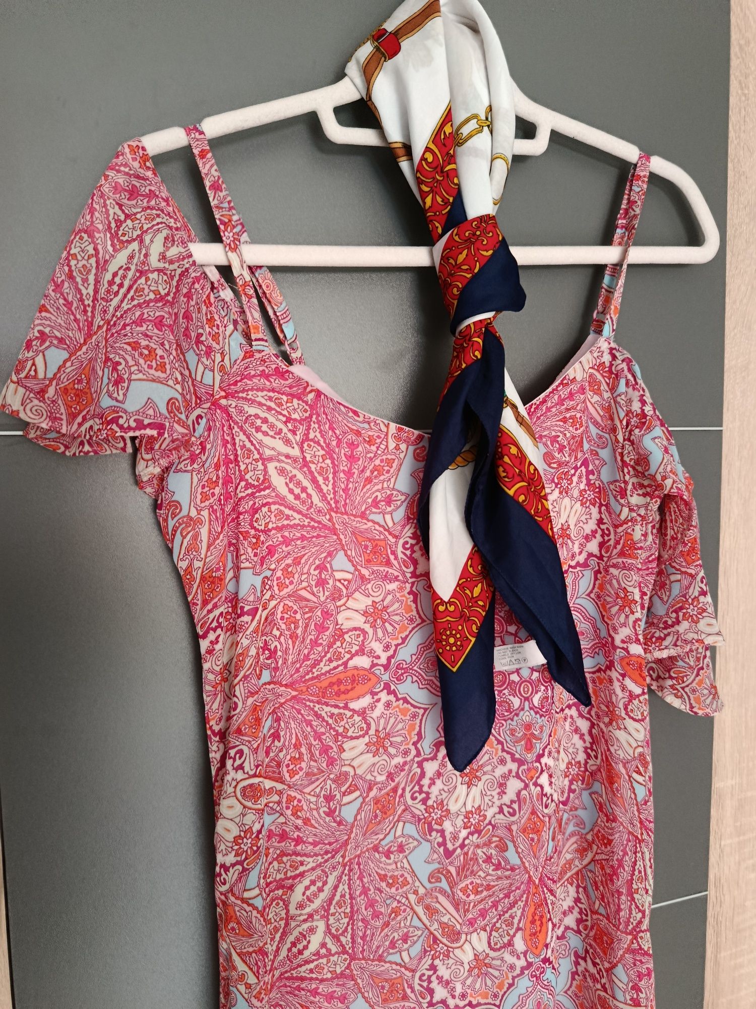 Letnia sukienka maxi plus apaszka S/36