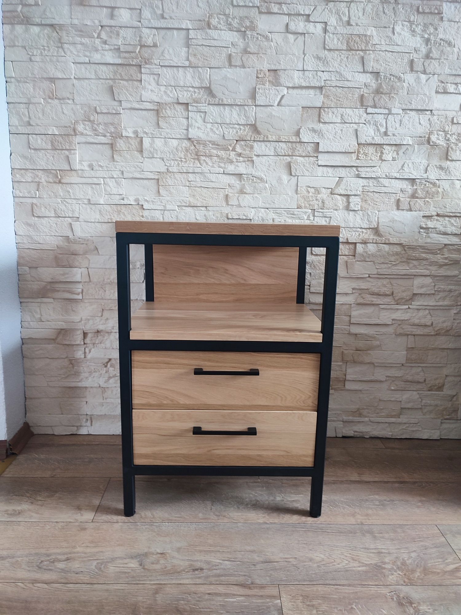 Szafka łazienkowa w stylu loft