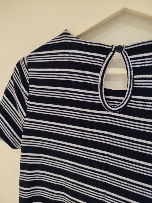 Sukienka z kołnierzykiem