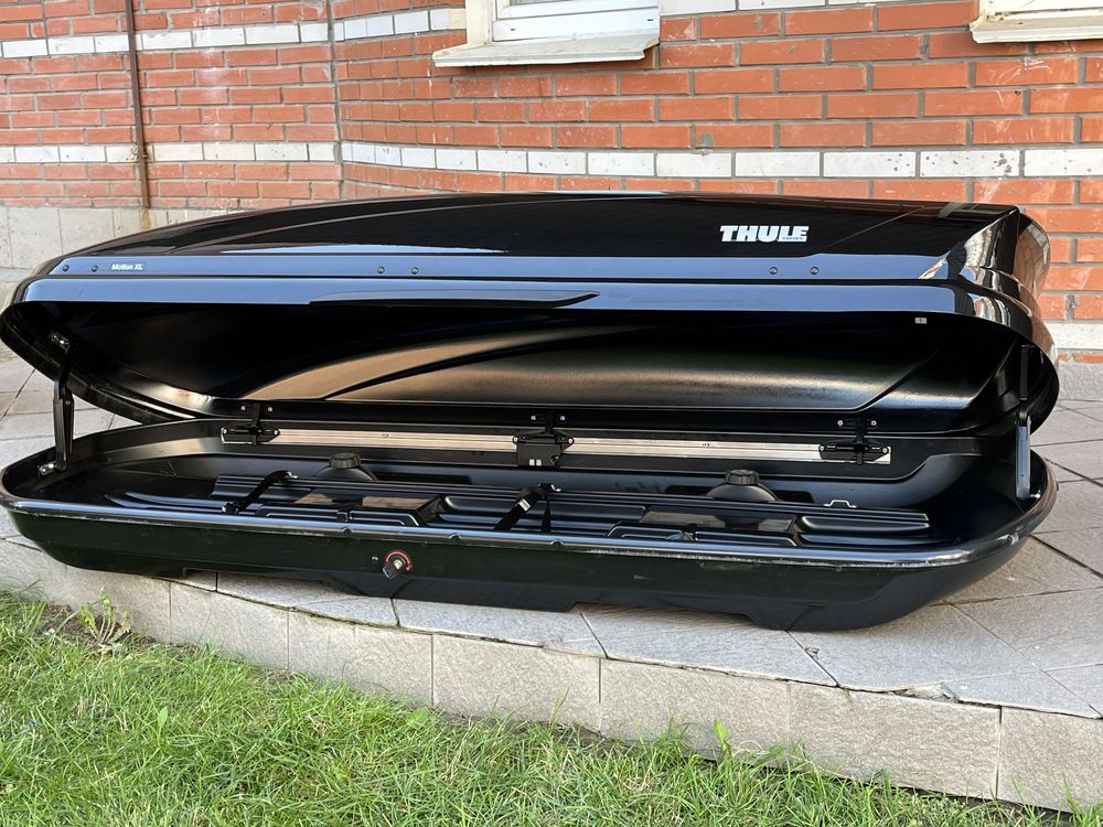Б/у як новий Thule Motion XL бокс багажник як XT 3 L