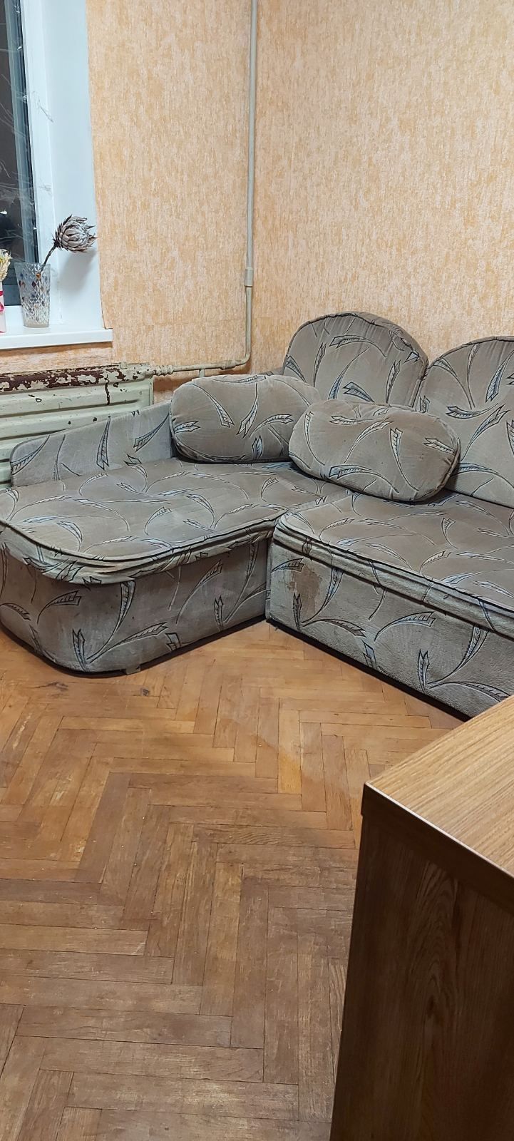 Сдается комната без хозяев м. Левобережная
