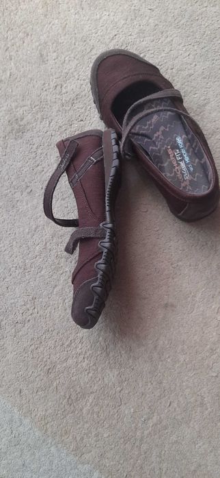 Sabrinas skechers 36