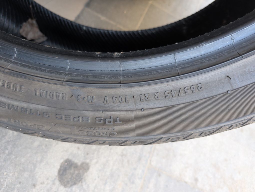 Летняя резина 265/45 R21 Continental lx