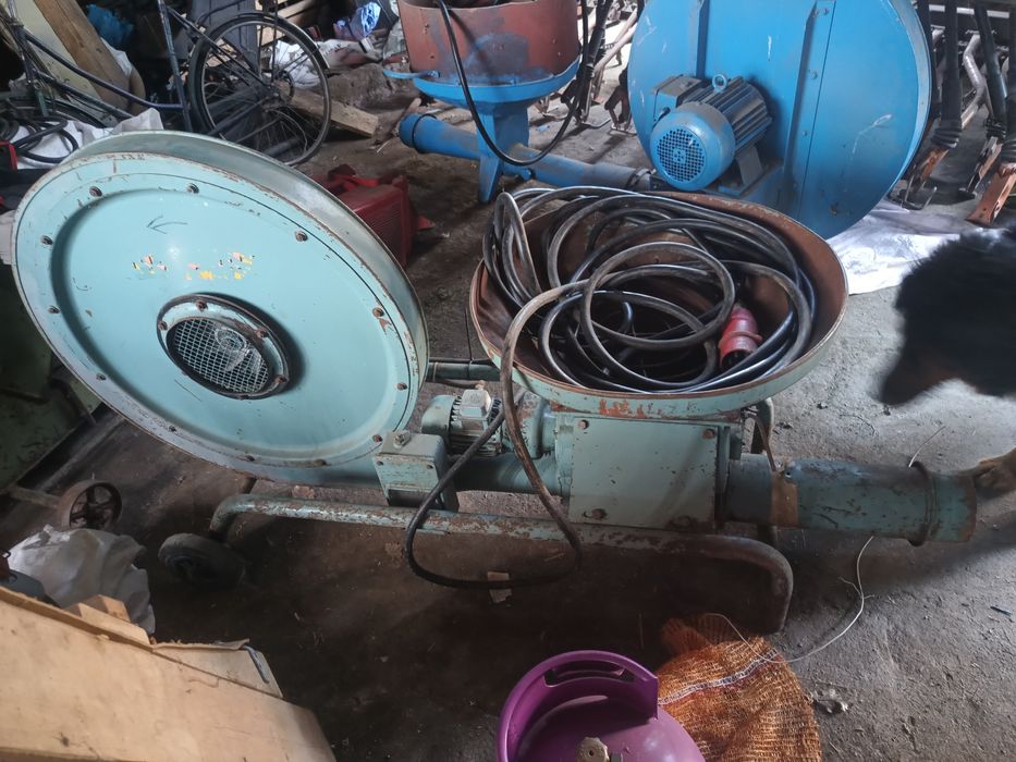 Rury do dmuchawy kolano elastyczne  fi 150 cyklon dmuchawa 2,2-11