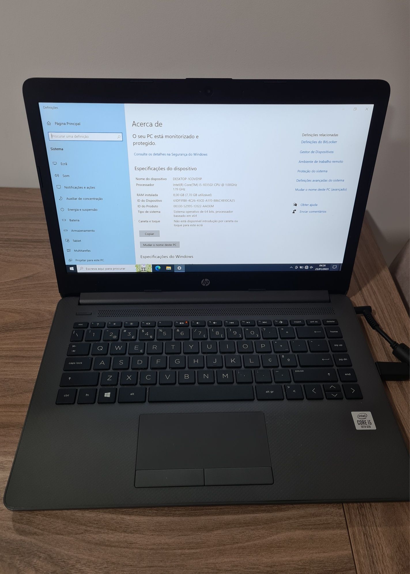Portátil HP 240 G7 - i5-1035 / 8GB / 250GB ssd