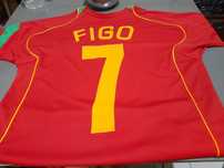 T-shirt Portugal nº 7 ex- Jogador Figo  tamanho S 100% poliéster usada