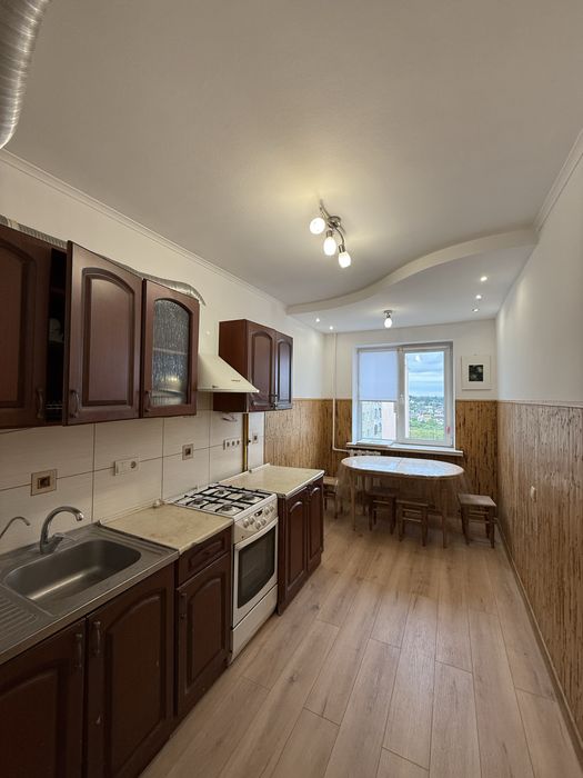 Продаж 3-ох кім квартири в Рясне 1