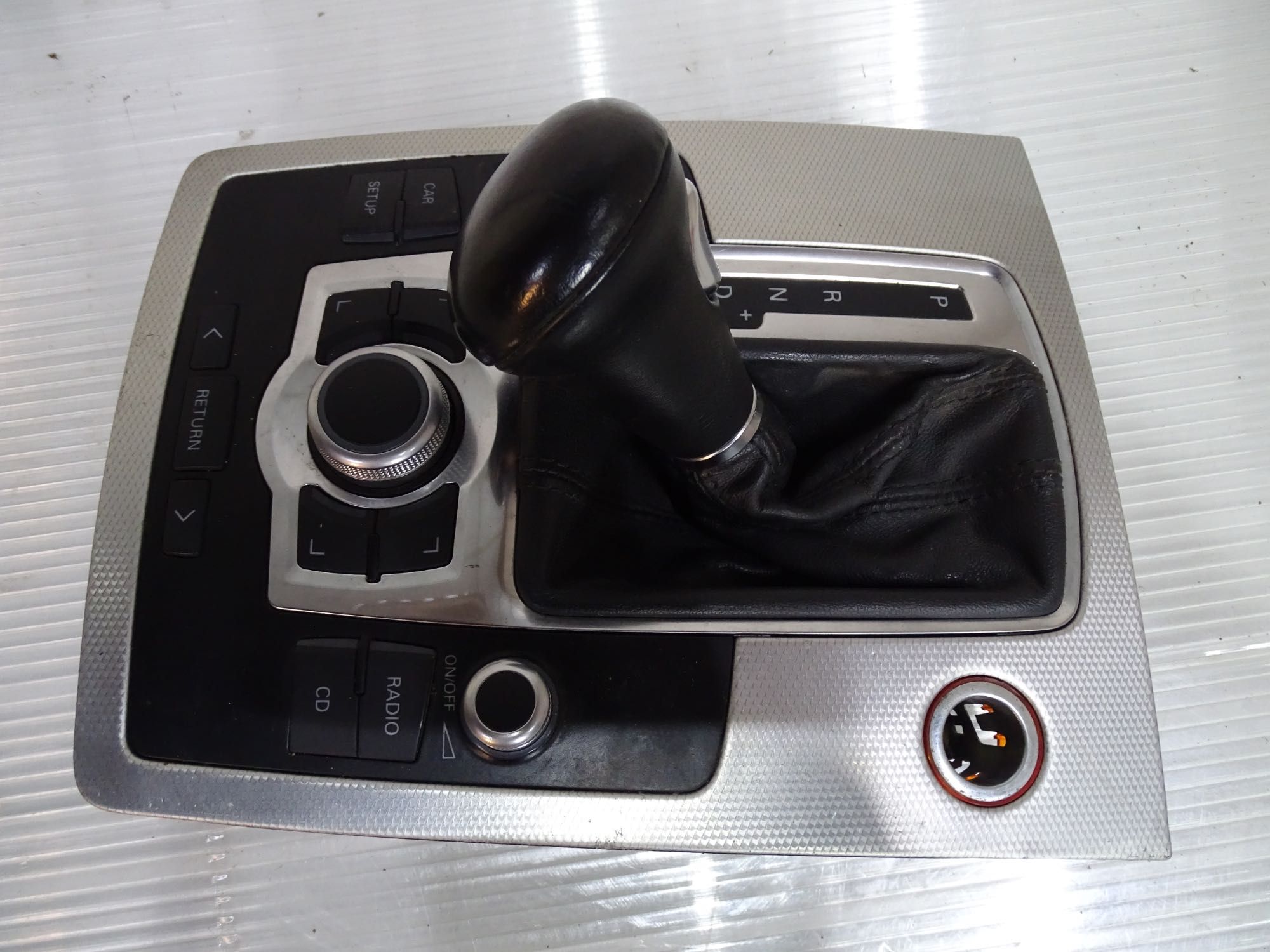 AUDI Q7 4L panel sterowania MMI , Mieszek, Ramka EUROPA