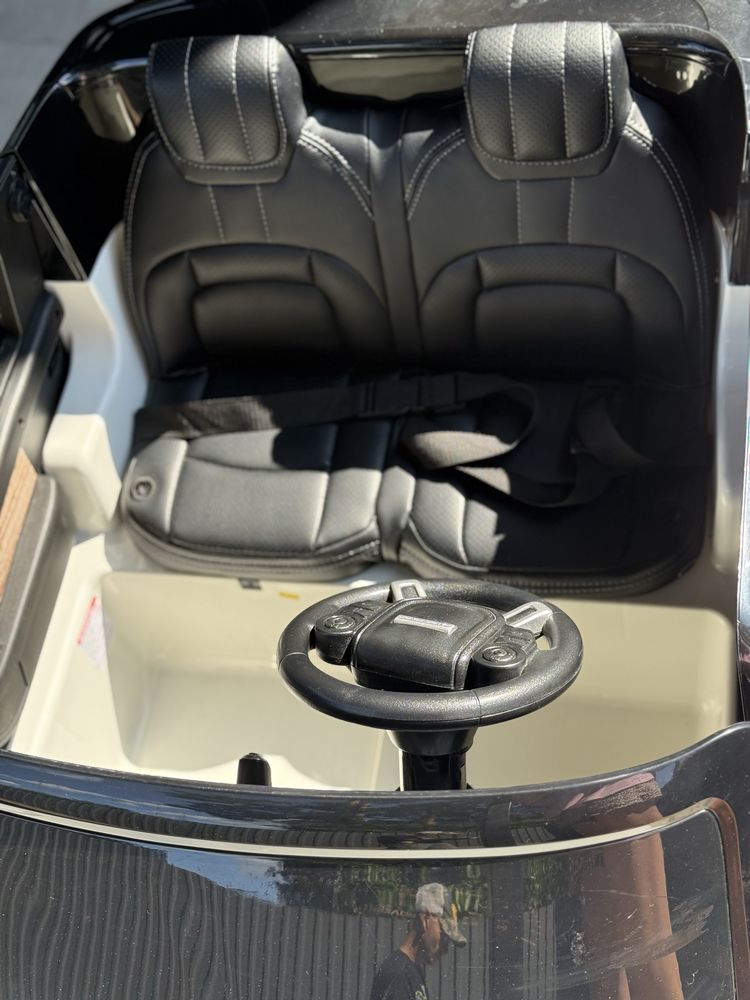 Продам дитячий електро автомобіль Range Rover