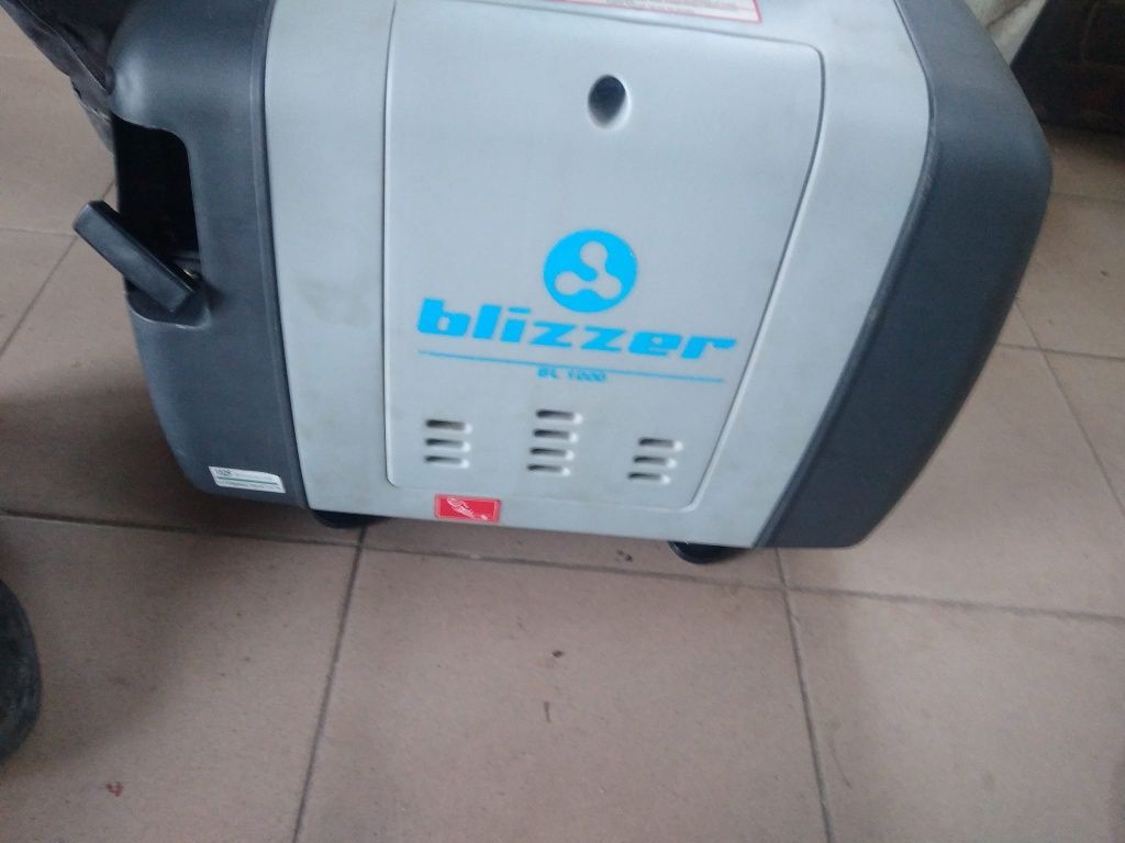 Agregat prądotwórczy generator pramac model blizzer bl 1000