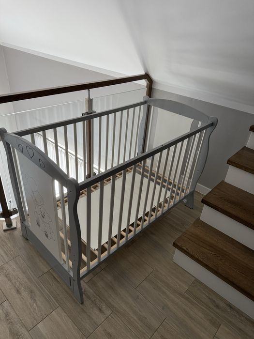 Oddam za darmo łóżeczko dzieciece.