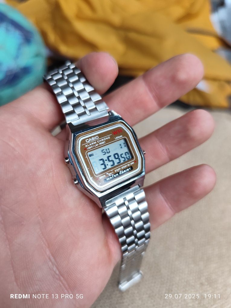 Zegarek męski casio pomarańczowy cyfrowy