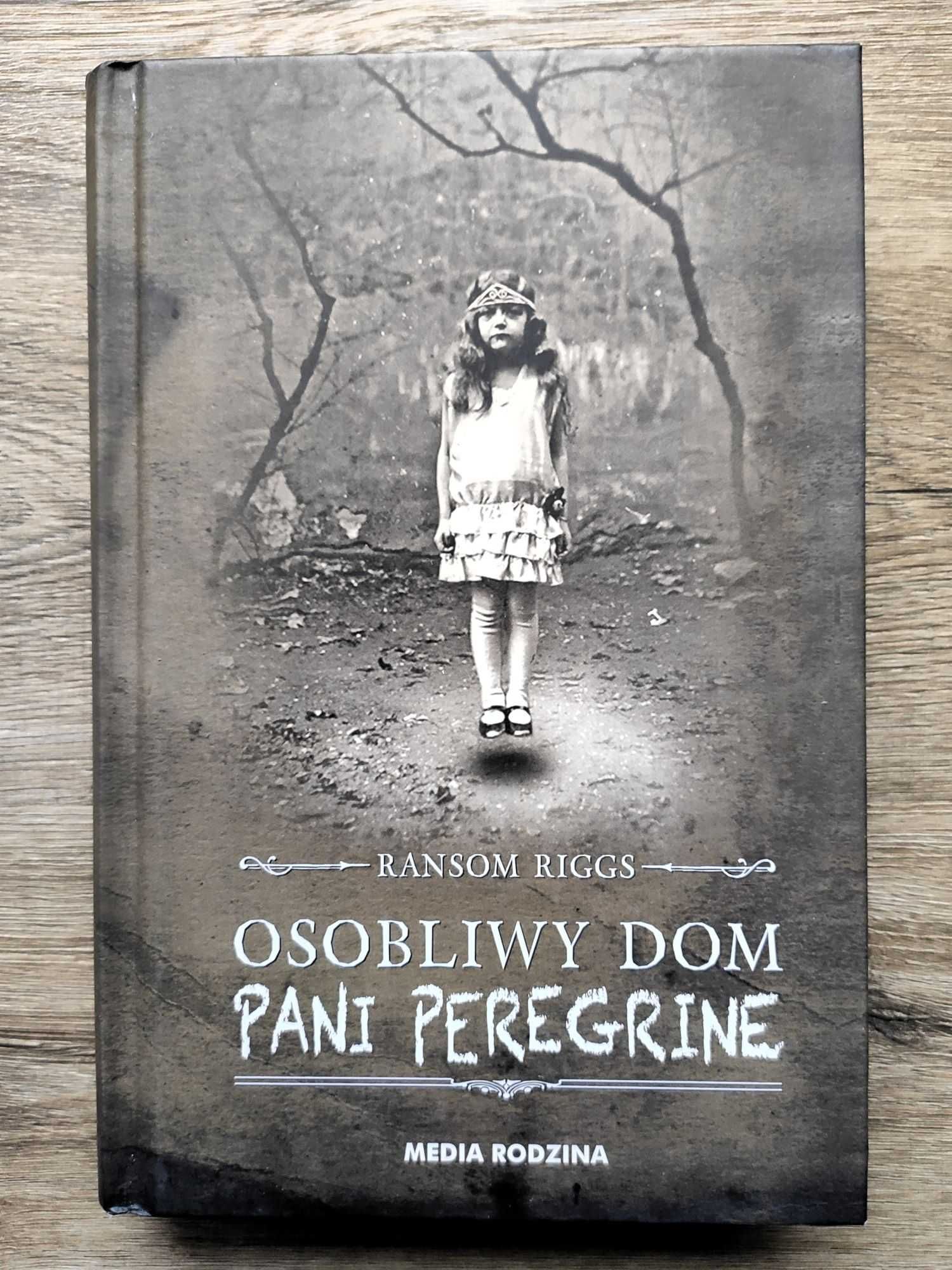Osobliwy dom pani Peregrine | R. Riggs