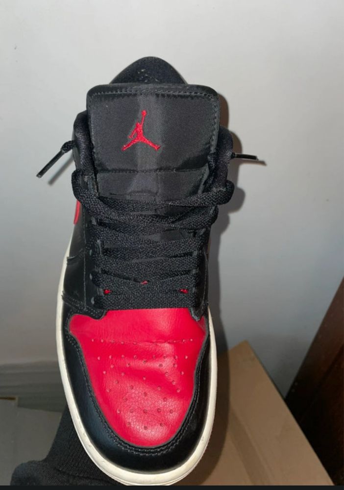 Air jordan low bkack/red